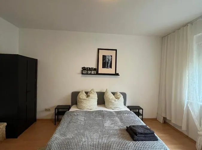 Gemuetlich Eingerichtete 2-zimmer In Meiderich Duisburg