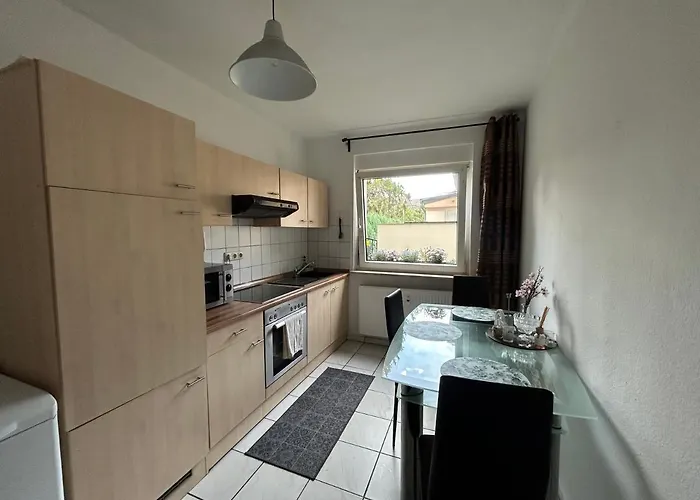 Gemuetlich Eingerichtete 2-zimmer In Meiderich شقة *